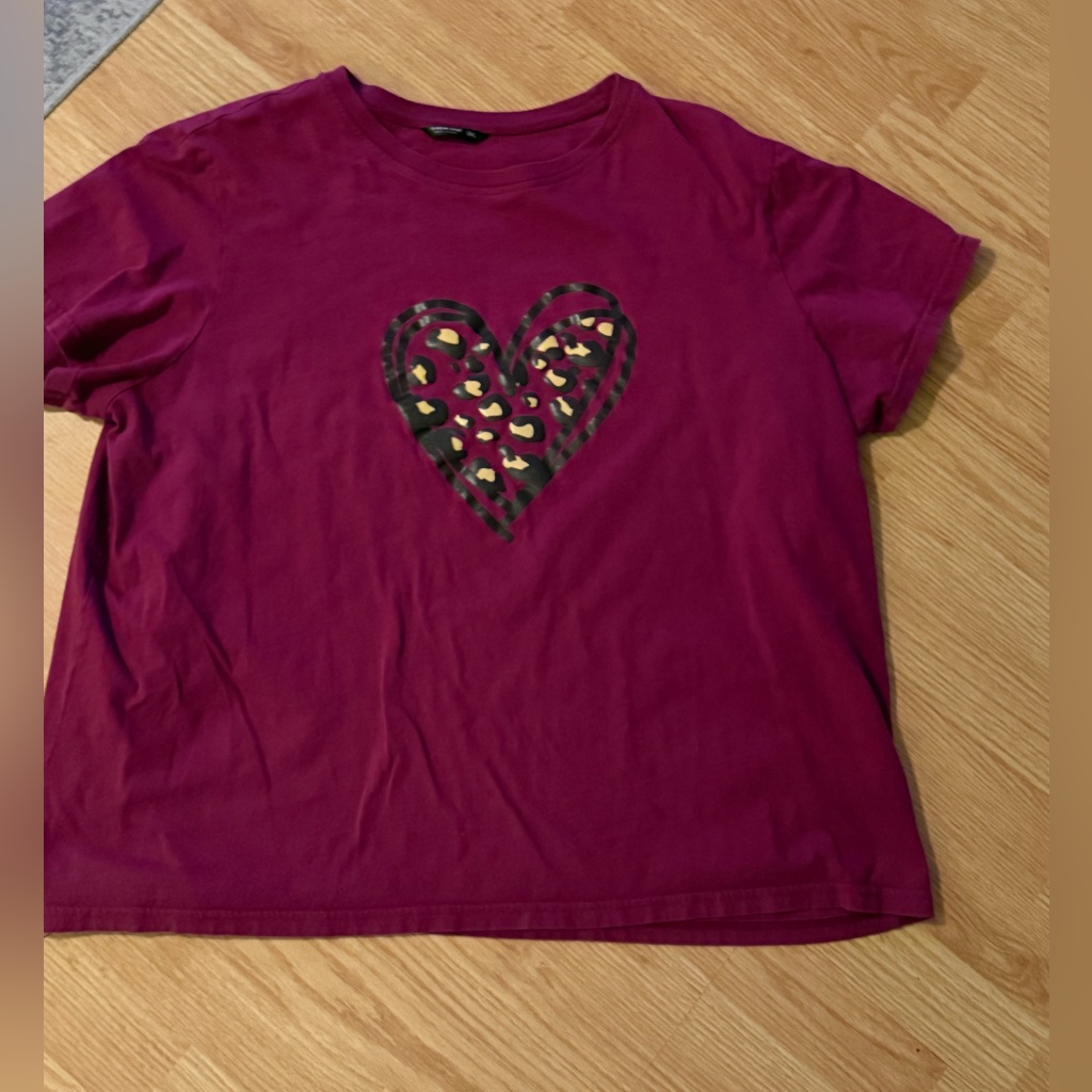 Women's Burgundy Top